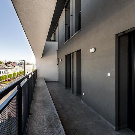 Avand Apartments Дебрецен Экстерьер фото