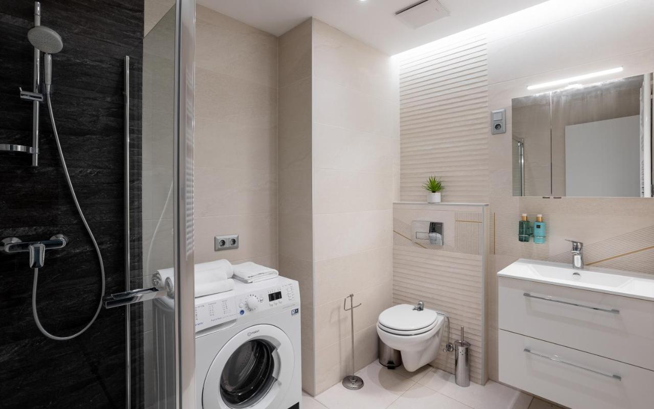 Avand Apartments Дебрецен Экстерьер фото